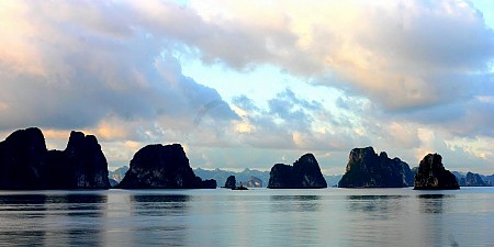 Du Ngoạn Vân Đồn - Bãi Dài ( ĐOÀN RIÊNG )