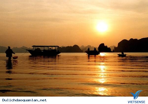 Hành trình tham quan đảo Quan Lạn 3 ngày - Ảnh 1 Hành trình tham quan đảo Quan Lạn 3 ngày - Ảnh 1