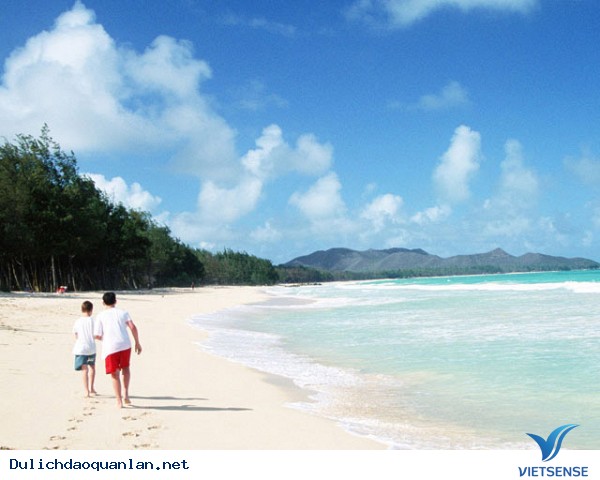 Nên tham quan Minh Châu Quan Lạn một lần trong đời - Ảnh 4 Nên tham quan Minh Châu Quan Lạn một lần trong đời - Ảnh 4