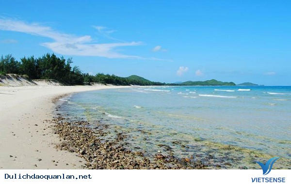 Nên tham quan Minh Châu Quan Lạn một lần trong đời - Ảnh 2 Nên tham quan Minh Châu Quan Lạn một lần trong đời - Ảnh 2