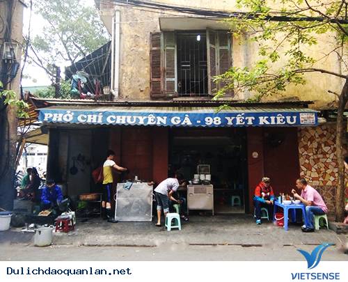 Hàng phở gà ba đời nổi tiếng ở Hà Nội - Ảnh 1 Hàng phở gà ba đời nổi tiếng ở Hà Nội - Ảnh 1