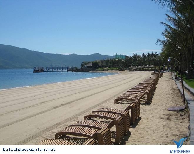 Biển Quan Lạn là một trong những điểm thăm quan đẹp nhất nước - Ảnh 2