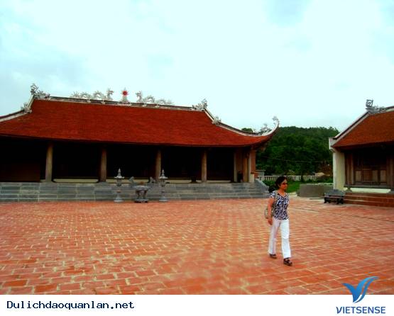 Nghè Quan Lạn - Ảnh 2 Nghè Quan Lạn - Ảnh 2