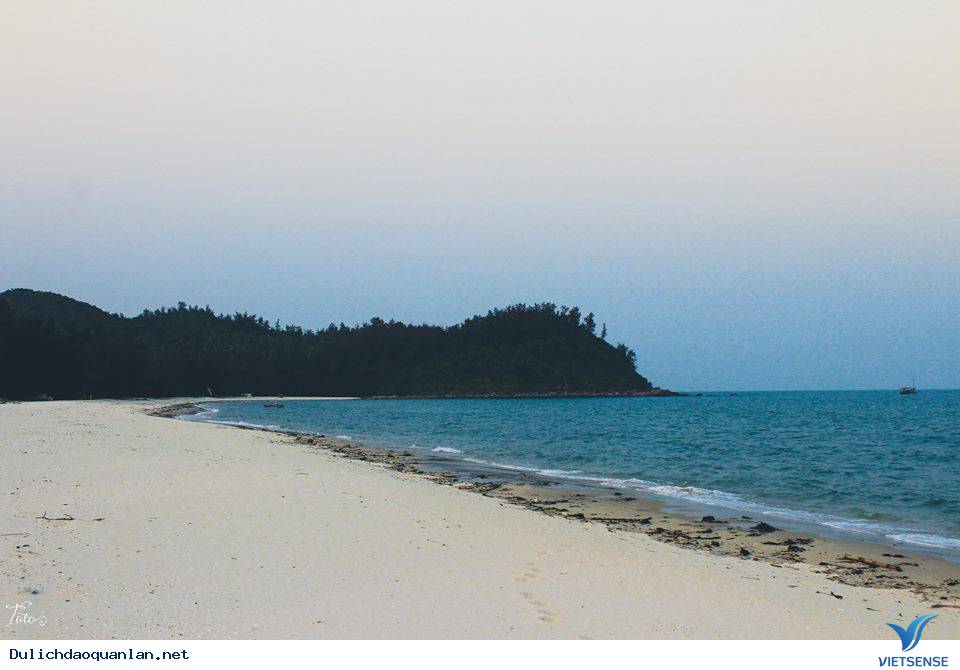 Tung Bay Tại Đảo Quan Lạn Hoang Sơ Tột Độ - Ảnh 7 Tung Bay Tại Đảo Quan Lạn Hoang Sơ Tột Độ - Ảnh 7